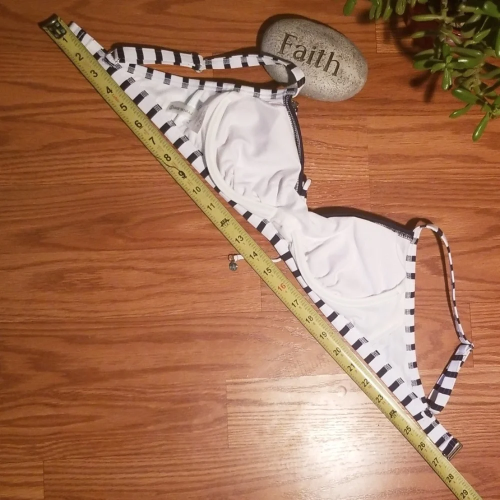 Lands end‎ swim top 4